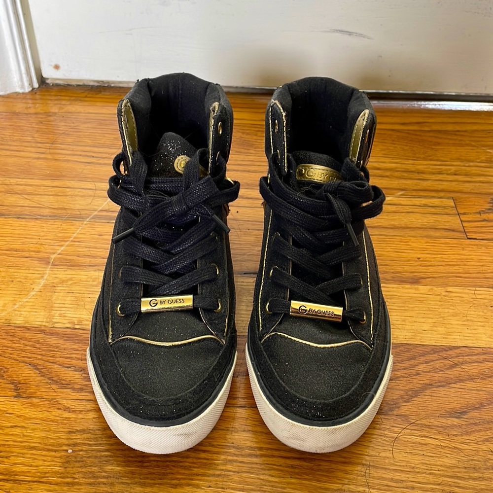 Black GUESS Sparkling Sneakers 6.5